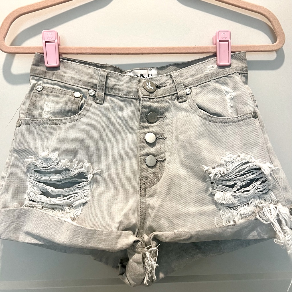 One Teaspoon Grey Denim Shorts Size 26